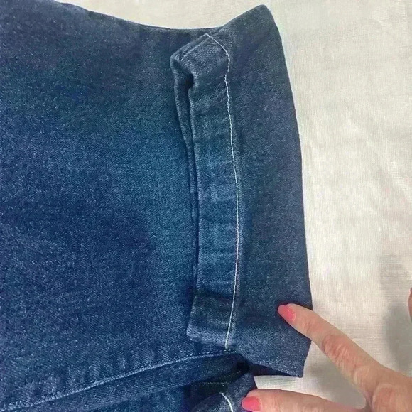 Lane Bryant Women’s Jeans Size 28L Distressed Dark Wash Signature Fit Straight - Picture 5 of 13